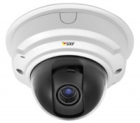 Две новинки Axis — охранные видеокамеры P3384-V/VE с технологией LightFinder и разрешением 1,3 MP