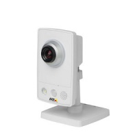 Новые мегапиксельные беспроводные видеокамеры AXIS M1034-W с PIR-датчиком движения, LED-подсветкой и микрофоном