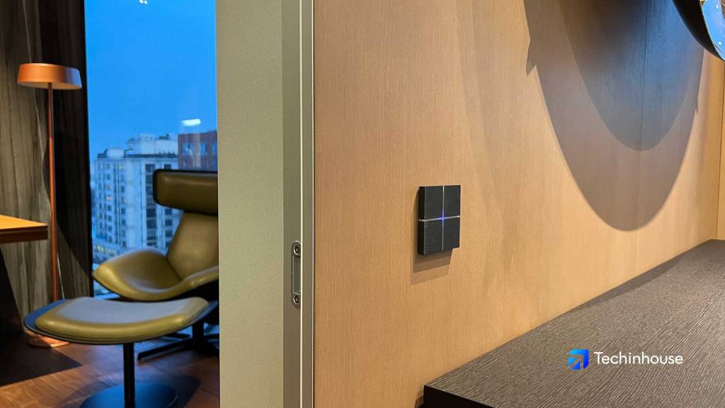 Techinhouse_Sad_07.jpg Techinhouse_Sad_07.jpg