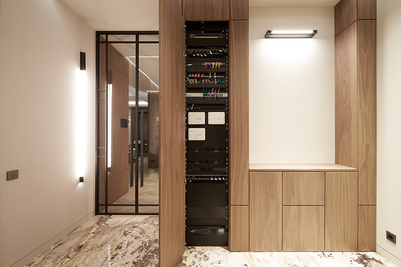 53Q0689.jpg 53Q0689.jpg